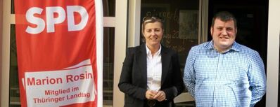 Marion Rosin und Ihr Mitarbeiter Ronny Glaser (Foto OTZ)